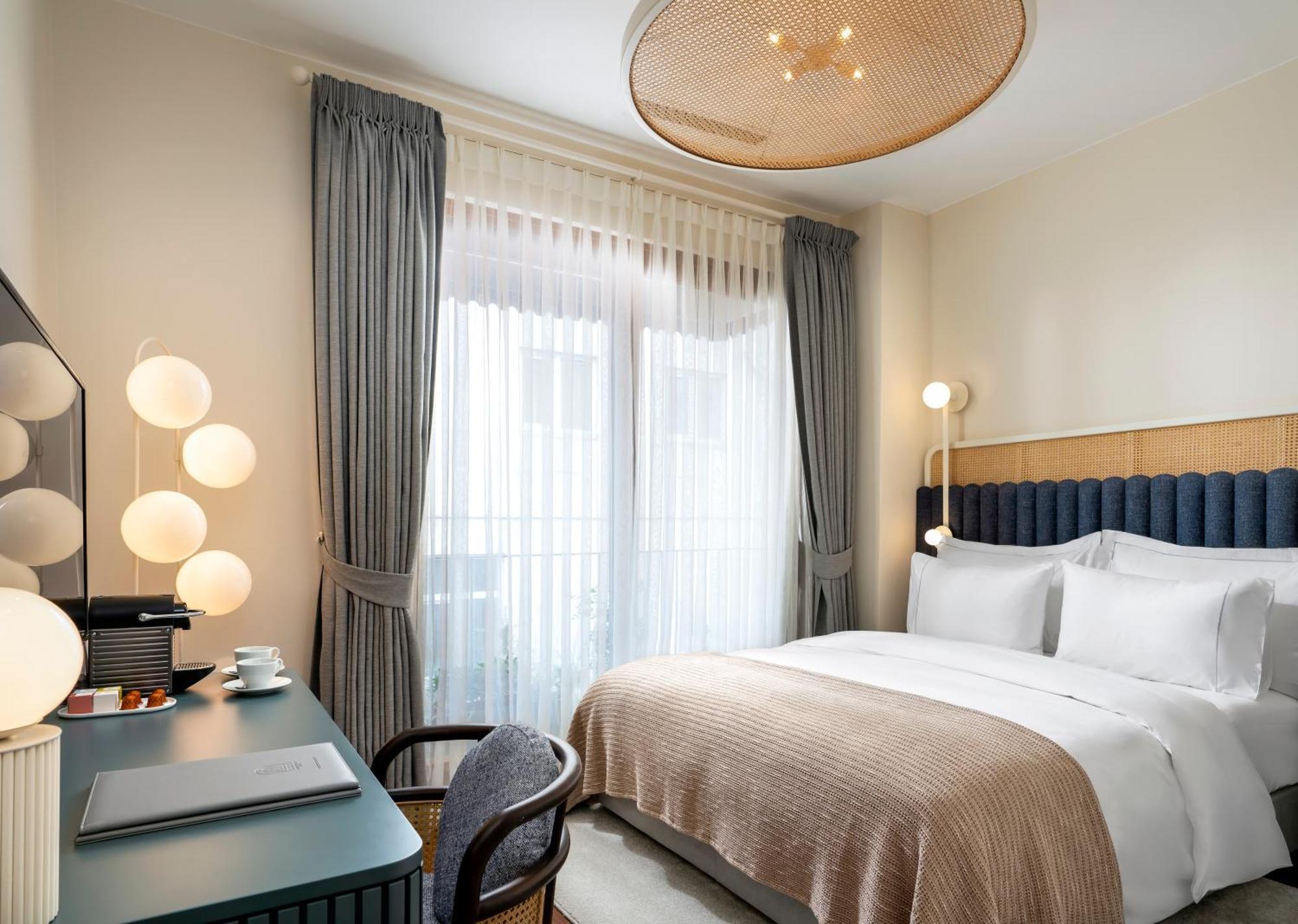 Ecole St. Pierre Hotel อิสตันบูล ภายนอก รูปภาพ