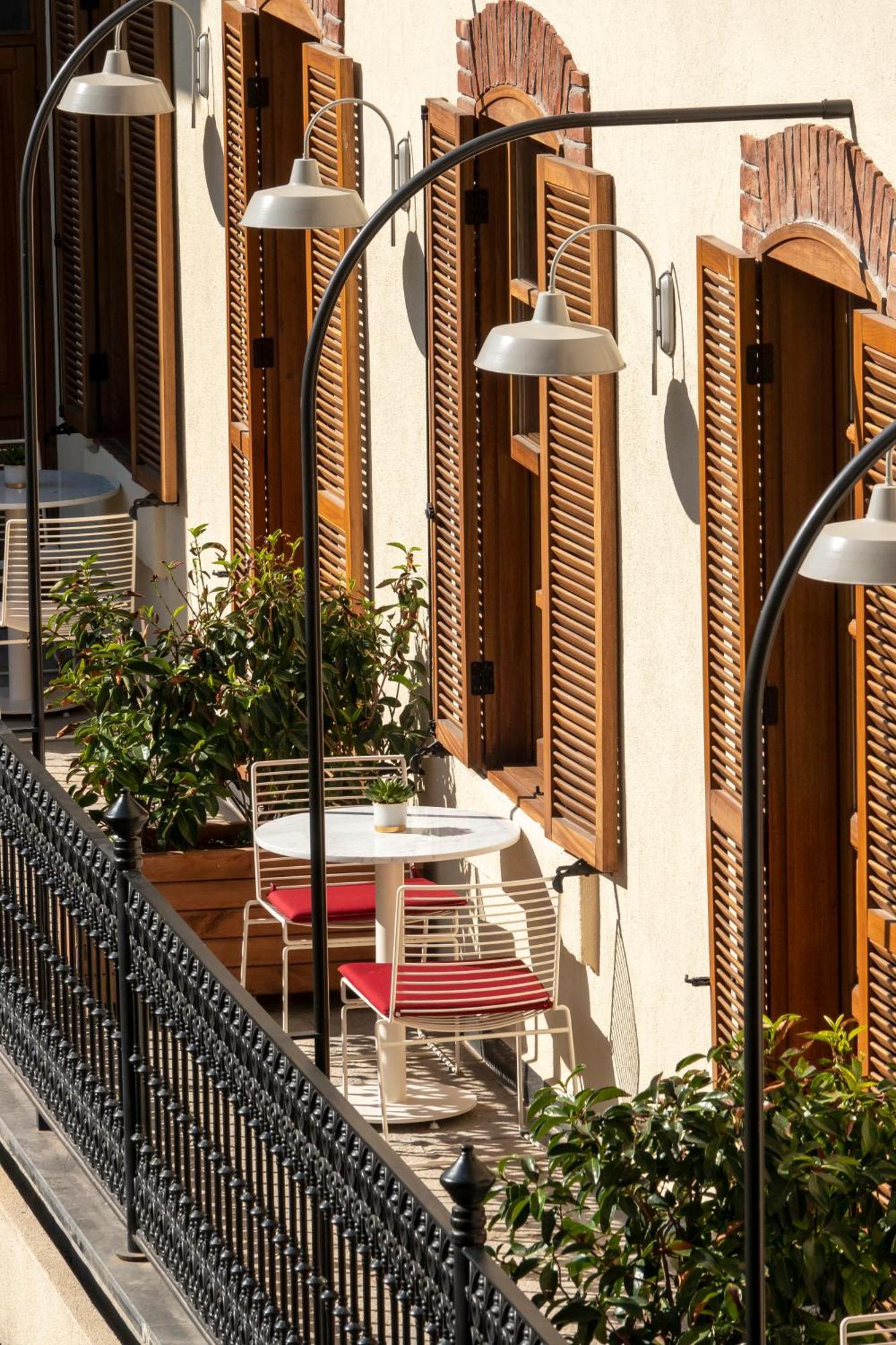 Ecole St. Pierre Hotel อิสตันบูล ภายนอก รูปภาพ
